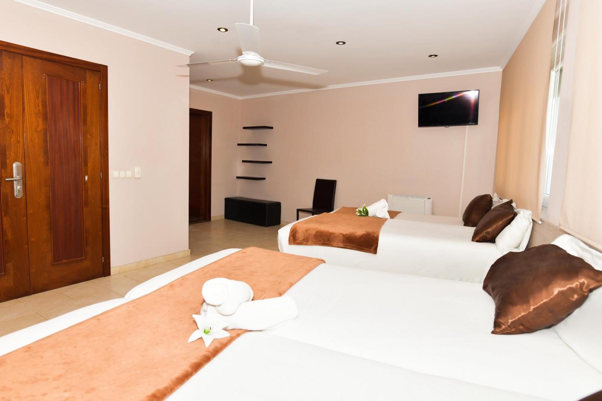 פיניסטרה Hotel Ancora Urban Center מראה חיצוני תמונה
