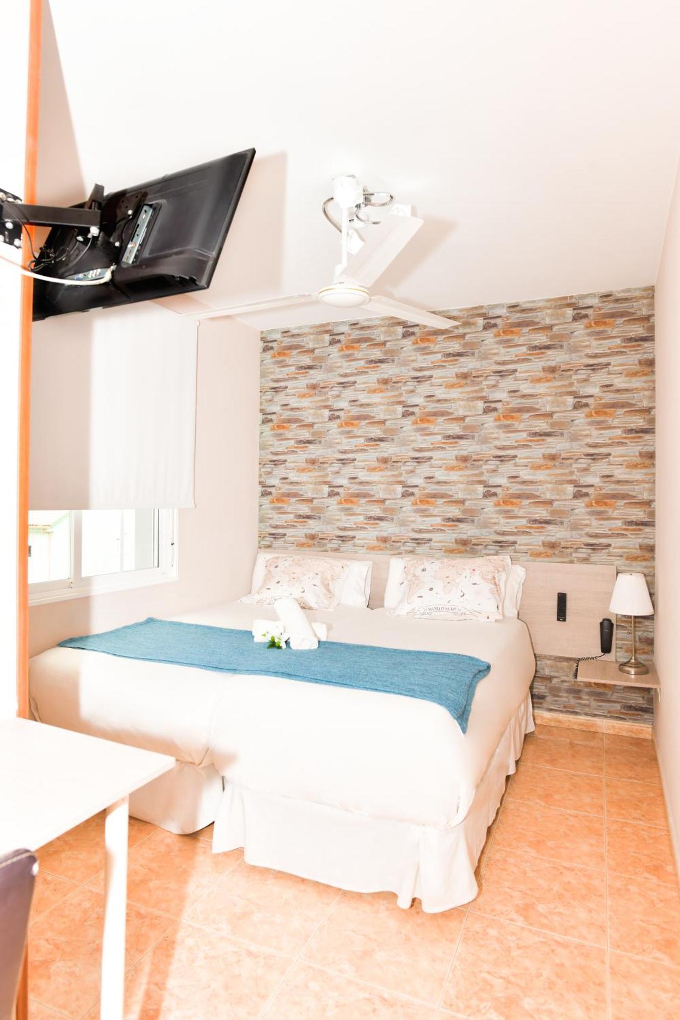 פיניסטרה Hotel Ancora Urban Center מראה חיצוני תמונה