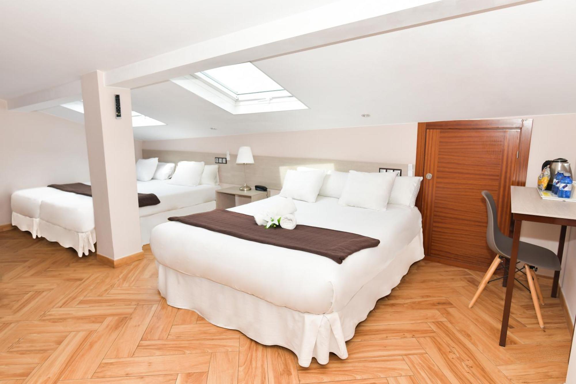 פיניסטרה Hotel Ancora Urban Center מראה חיצוני תמונה