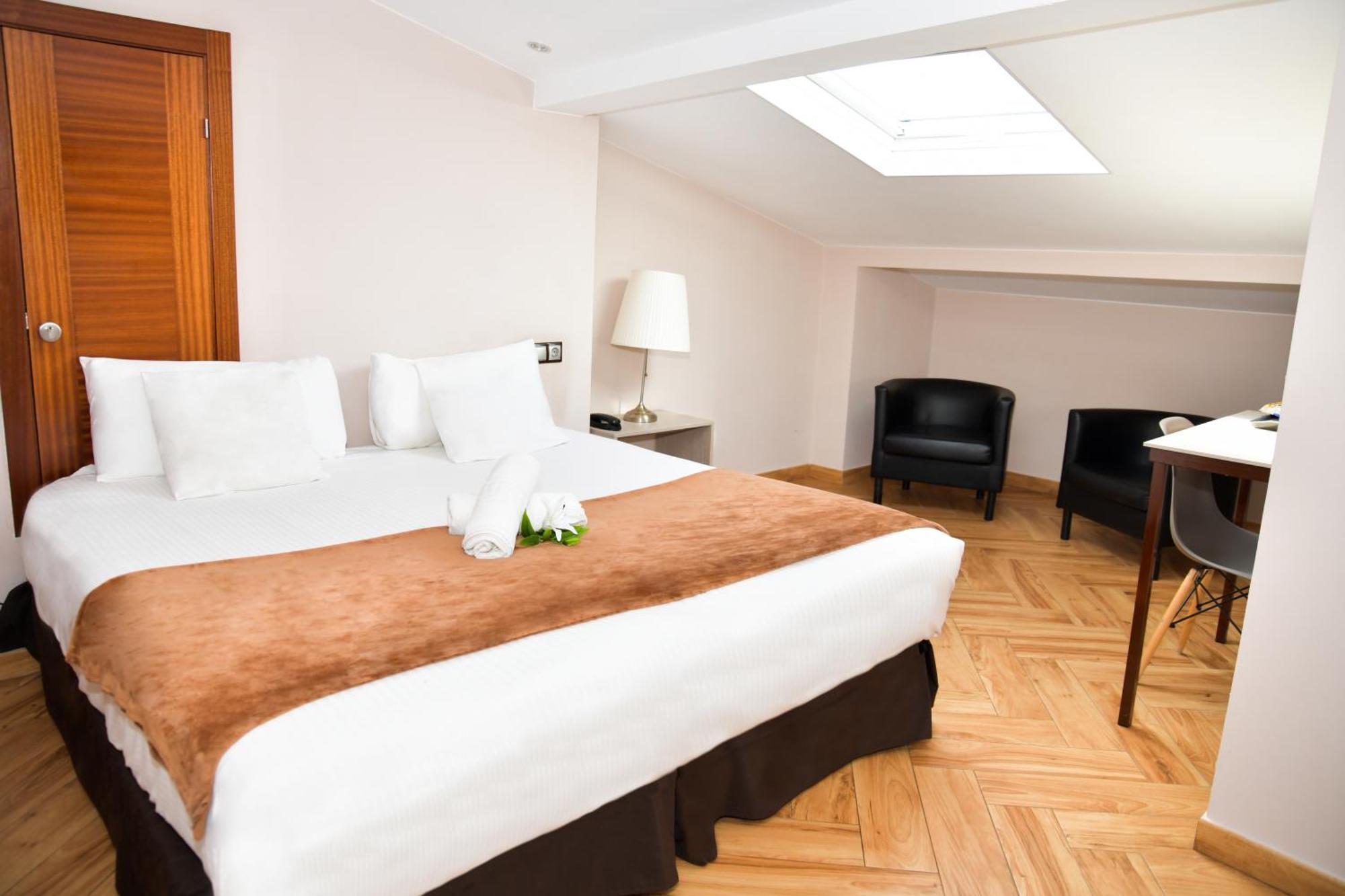 פיניסטרה Hotel Ancora Urban Center מראה חיצוני תמונה